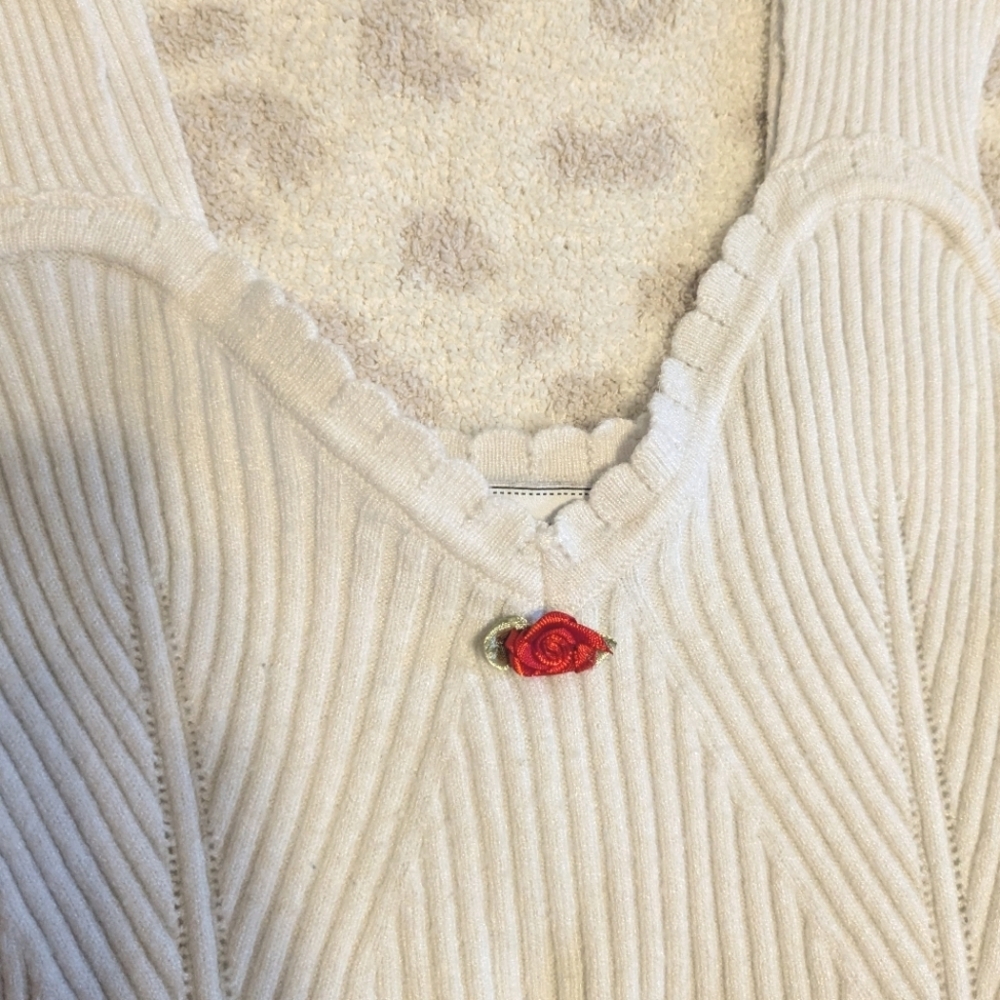 RIHOAS White Ribbed Tank Top with Red Accent - Picture 2 of 4